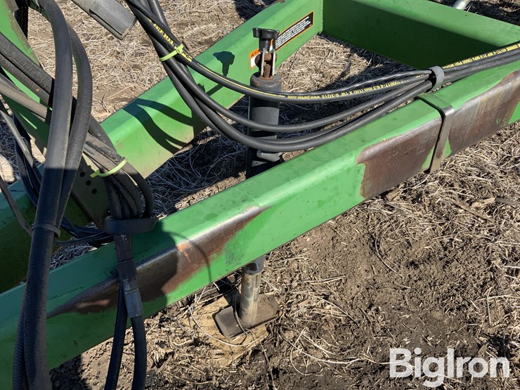 john-deere-24-image-16