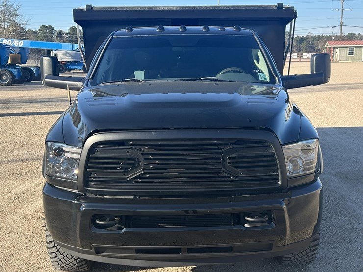 2014-dodge-ram-3500-image-9