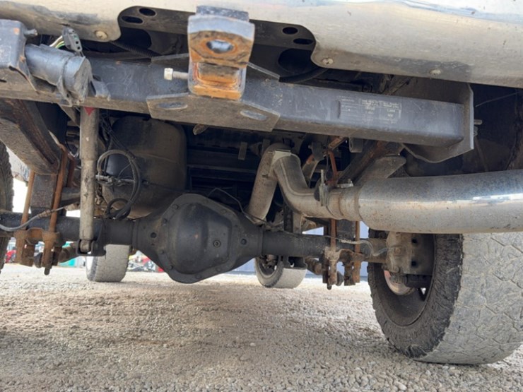 2002-dodge-2500-image-18