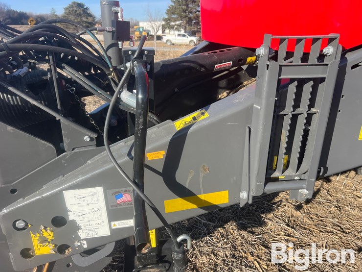 2023-massey-ferguson-lb2234xd-image-11