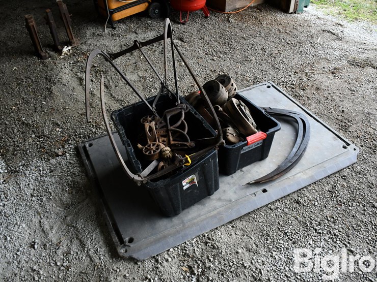 pallet-of-antique-farm-support-image-3