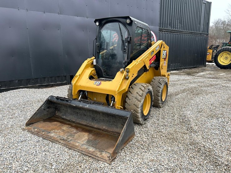2019-caterpillar-246d3-image-8