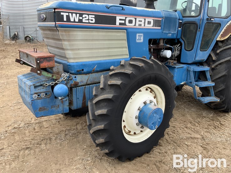 ford-tractor-image-9