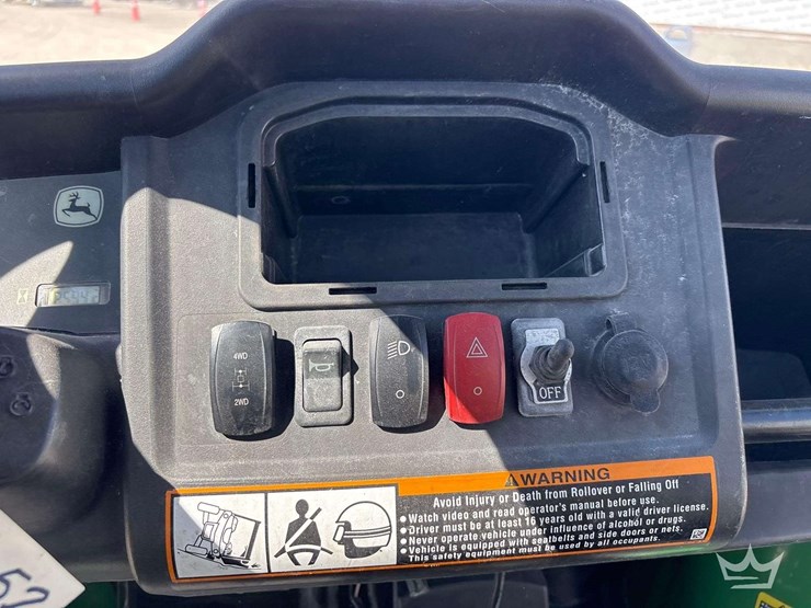 2020-john-deere-gator-hpx615e-image-13
