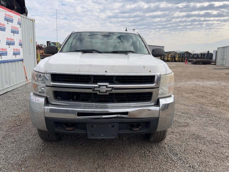 2008-chevrolet-3500hd-image-13