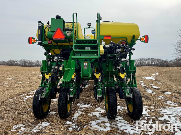 2016-john-deere-1775-image-6