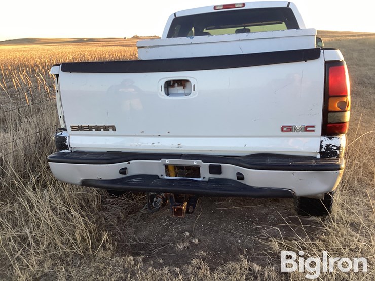 2006-gmc-sierra-1500-image-13