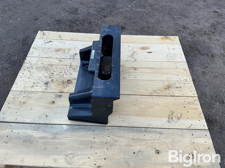case-ih-weight-bracket-image-4