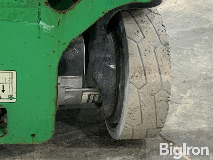 2016-jlg-1230es-image-14