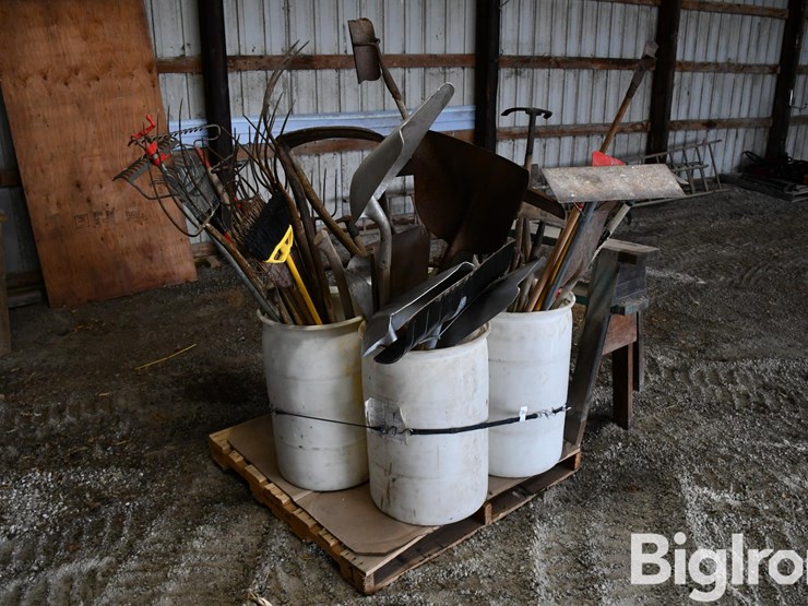 pallet-of-farm-support-image-3