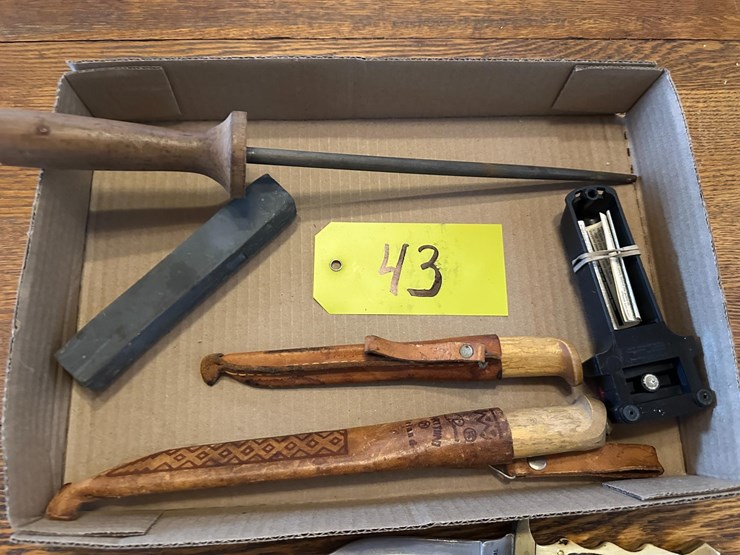 hunting-&-kitchen-knives-image-7