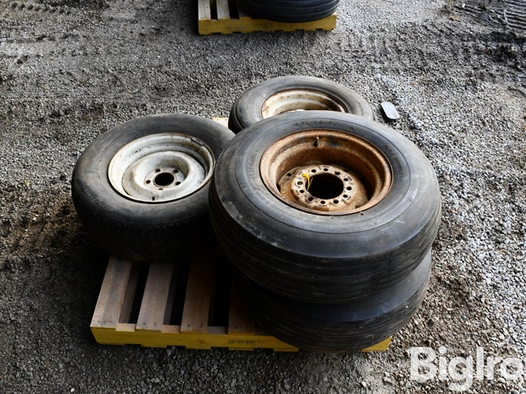pallet-of-tires-image-4