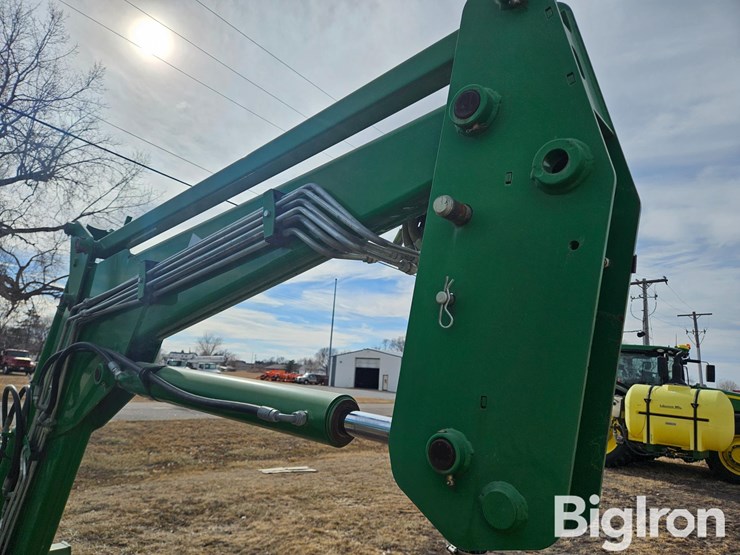 john-deere-843-image-10