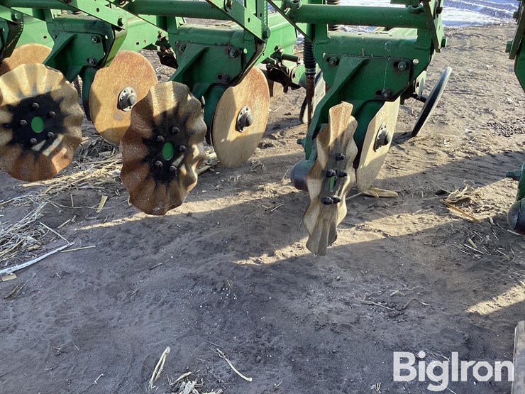 14r20"-dry-fertlilizer-applicator-image-16