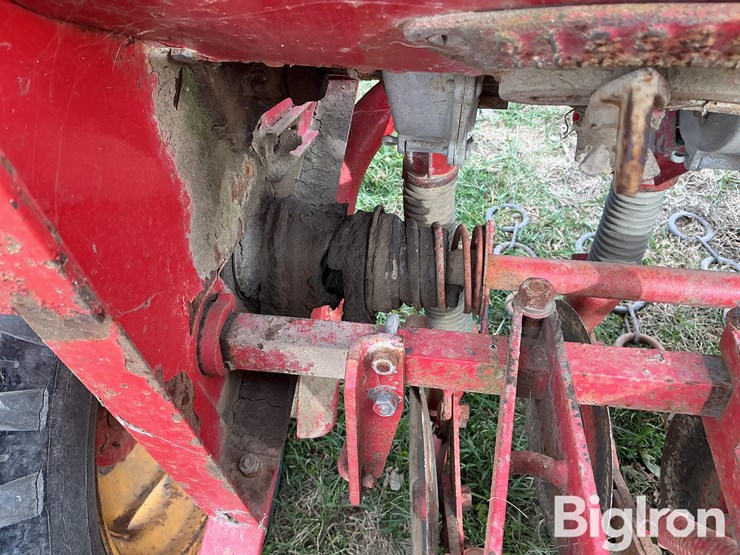 massey-ferguson-33-image-13