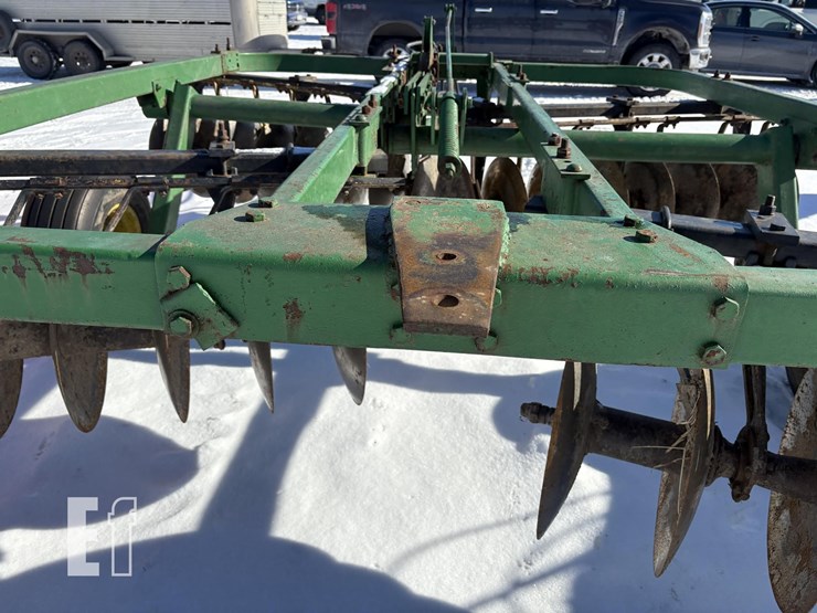 john-deere-210-image-6