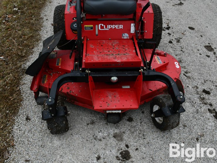 2015-shivvers-country-clipper-25560kaj-1040-riding-lawn-mower-image-9