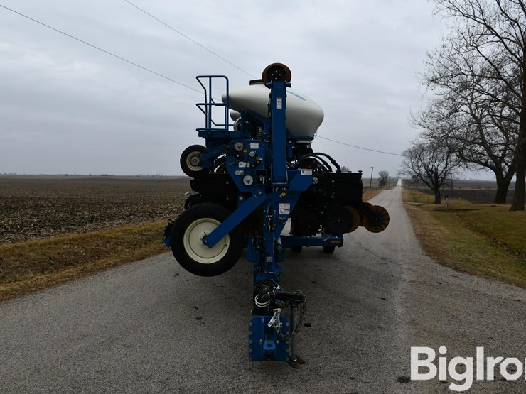 kinze-3600-image-2