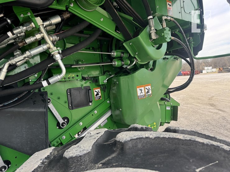 2020-john-deere-s780-image-26