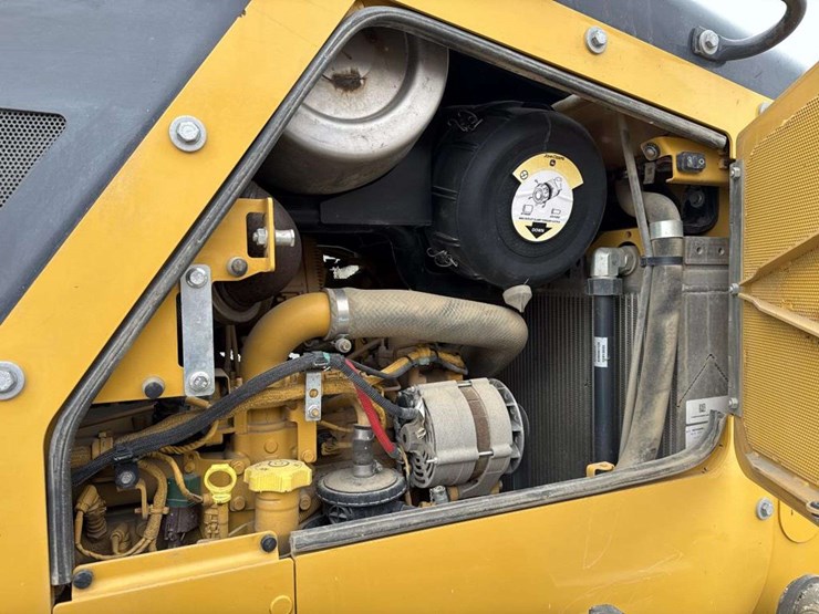 2023-deere-700l-image-20