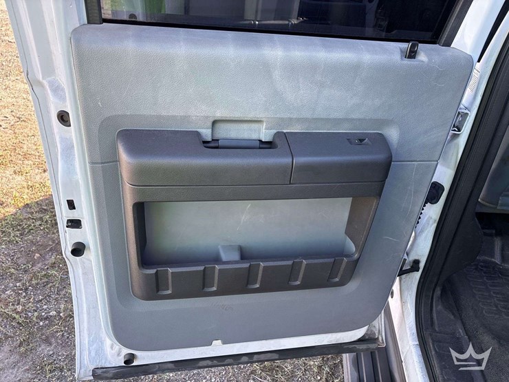 2013-ford-f350-image-18