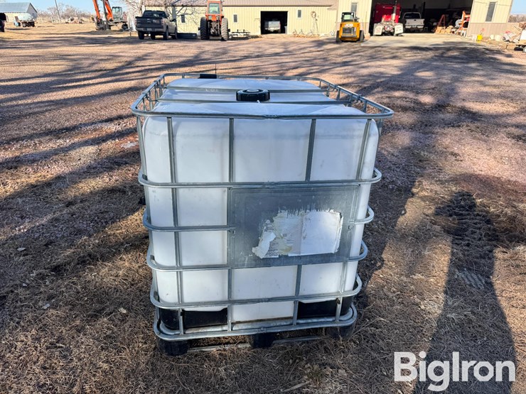 12v-bulk-chemical-transfer-pump-&-tote-image-6