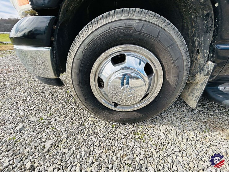 2004-dodge-ram-3500-image-50