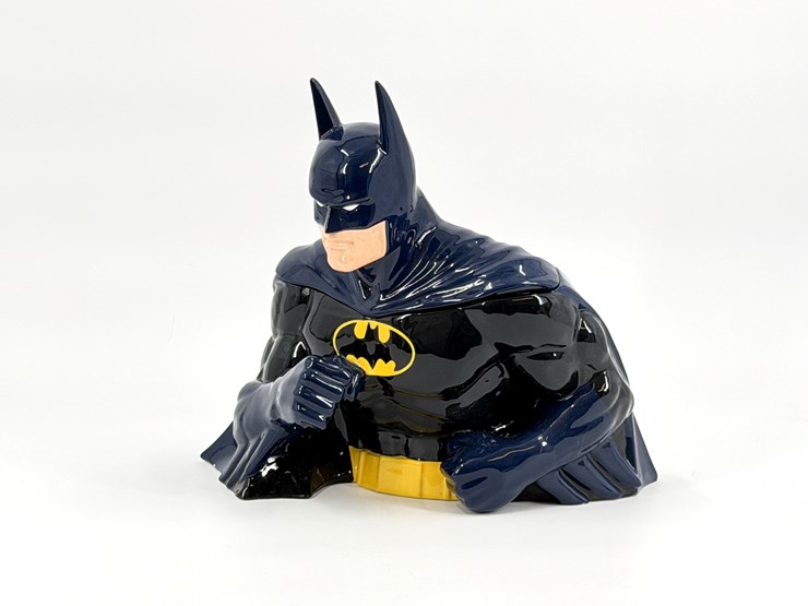#1053-•-batman-cookie-jar-image-1