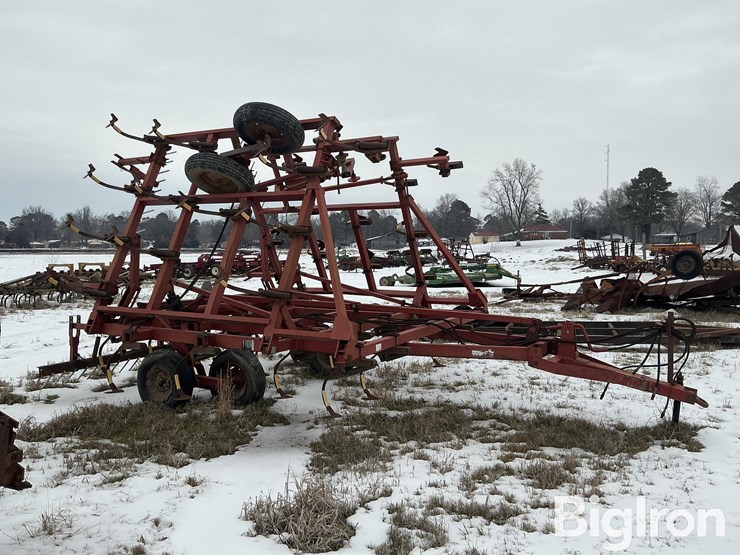 international-4800-image-4