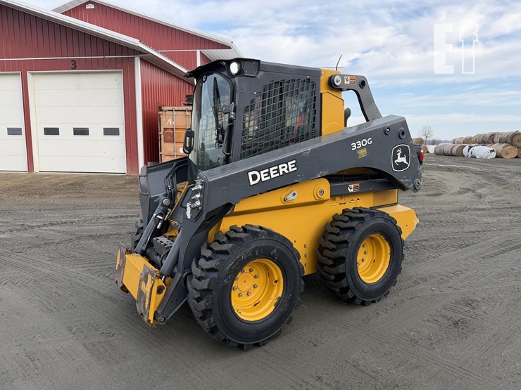 2024-deere-330g-image-4