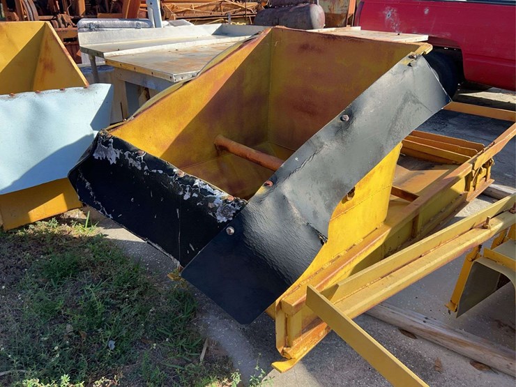 (3)-belt-elevator-funnel-bins-image-10