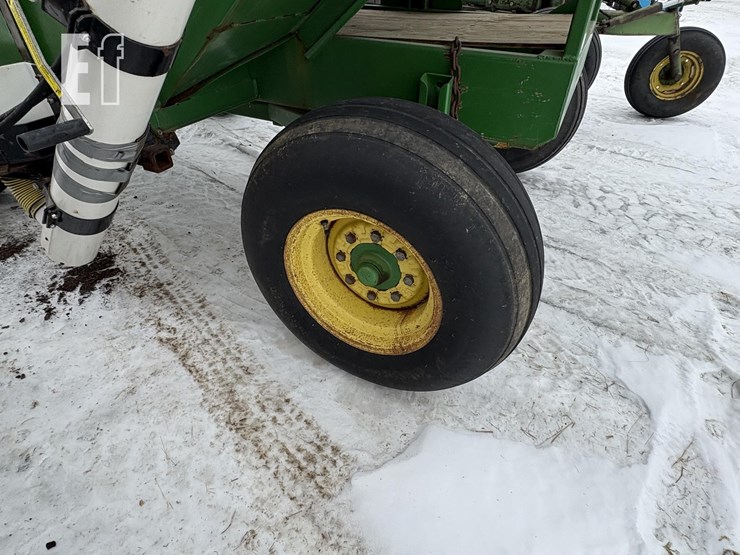 john-deere-250-image-10