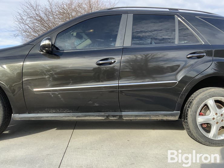 2008-mercedes-benz-ml350-image-12