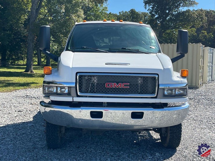 2007-gmc-c5500-flatbed-truck-image-15