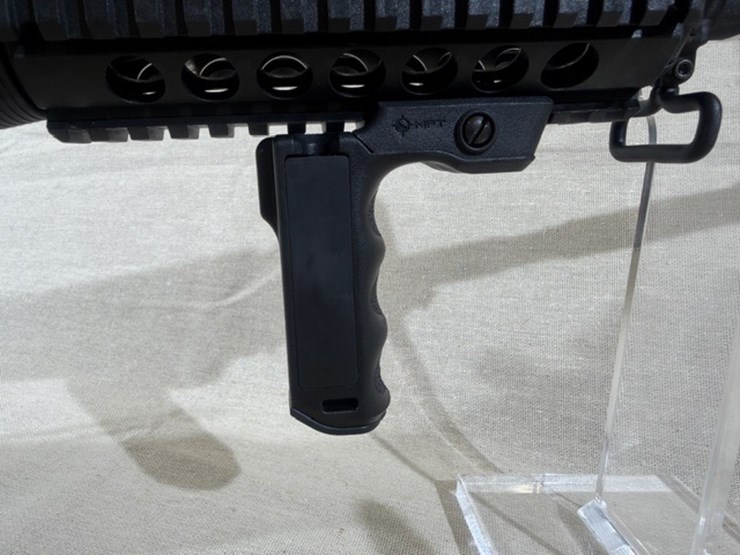 #213-•-bushmaster-model-xm15-e2s-ar-rifle-image-29