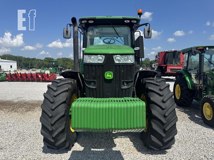 2012-john-deere-7215r-image-2