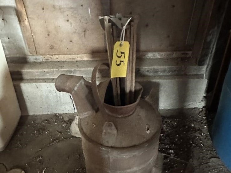 antique-oil-can-image-1