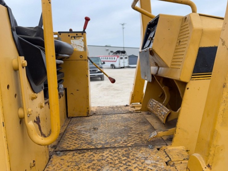 deere-450g-tc-image-19