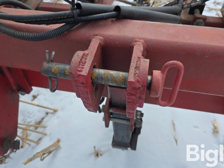 9-knife-anhydrous-applicator-image-9