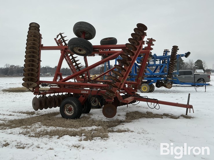 case-ih-3950-image-4