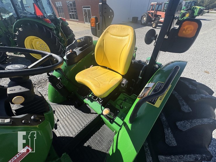 2022-john-deere-5065e-image-15