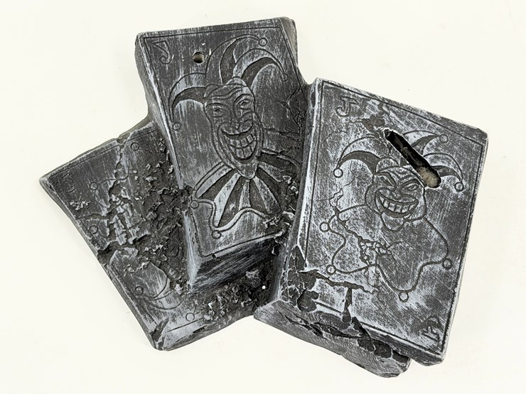 #1058-•-joker-limited-edition-dc-statue-image-11