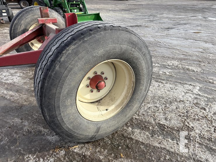 2016-meyer-x1704-image-7