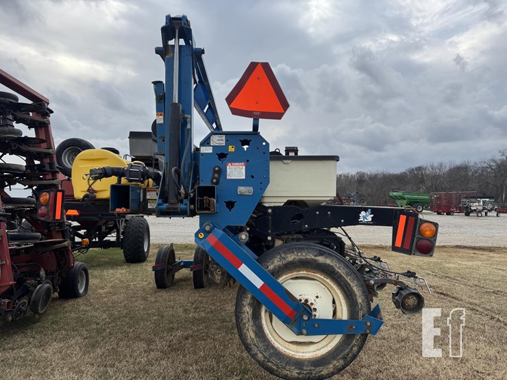 2008-kinze-3600-image-22