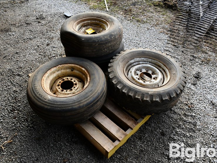 pallet-of-tires-image-5