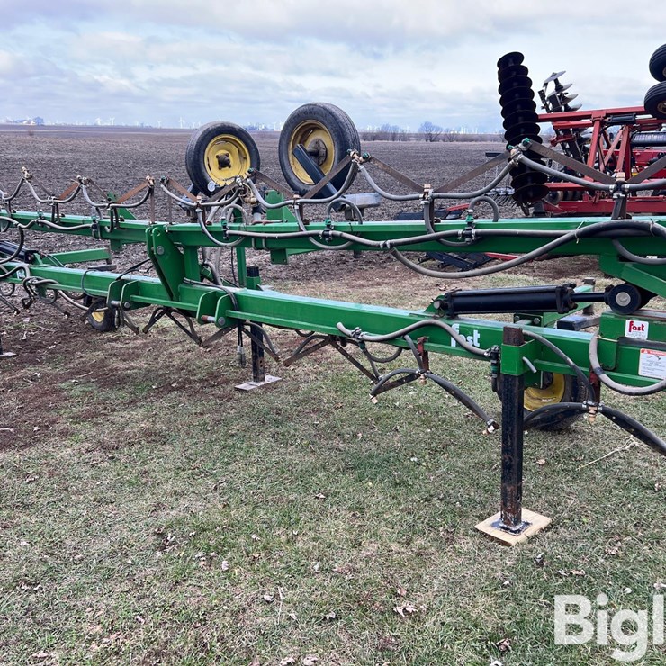 Fast 40’ Flat Fold 3-Pt Bar