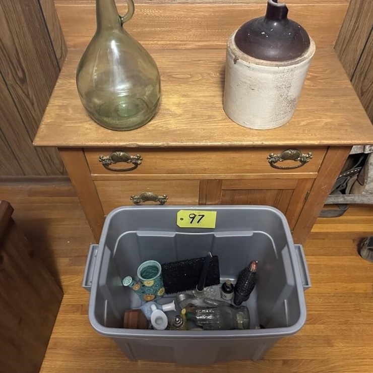 Vintage Jugs & Houseware