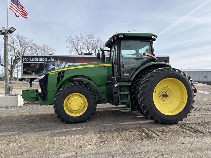 john-deere-8245r-image-2