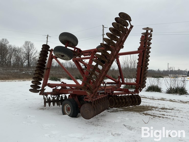 case-ih-3950-image-7
