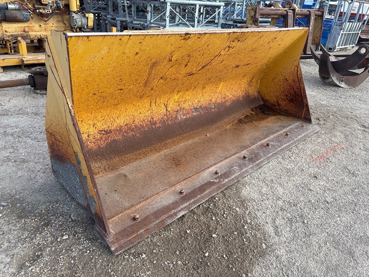 #2767-•-gp-bucket-with-boce-image-1